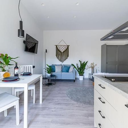 Elegant Fully Equipped Apartment Near City Centre 이라클리온 외부 사진